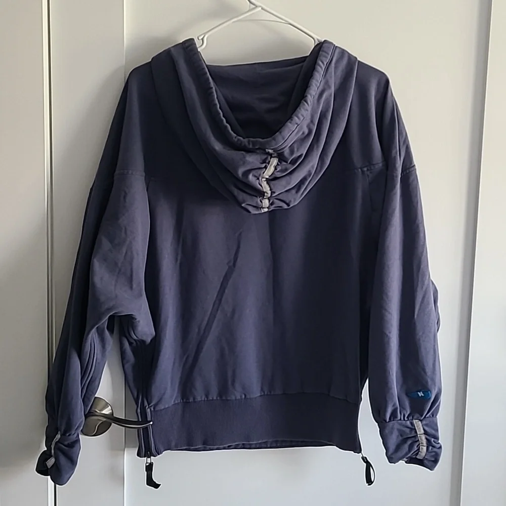 Heritage New Balance Collection | Size Medium | Side Zipper Sweatshirt​ - Picture 7 of 12